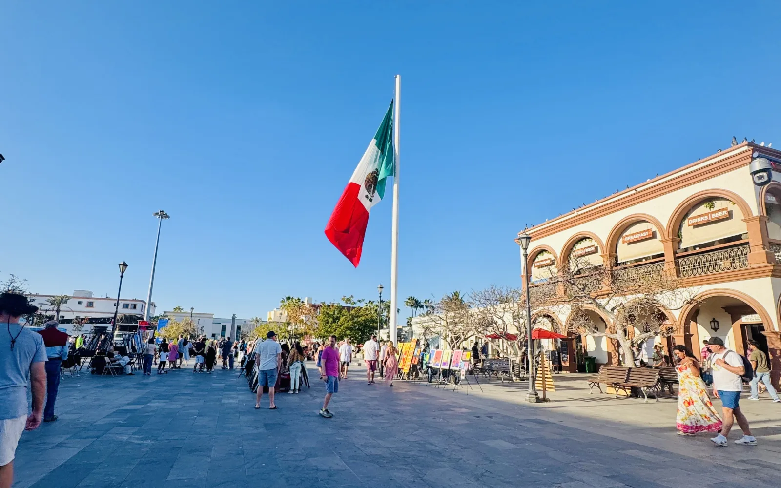 San Jose del Cabo plaza with Mexican flag and local art walk